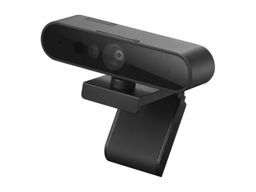 Lenovo Performance FHD Webcam i sort på sit klips
